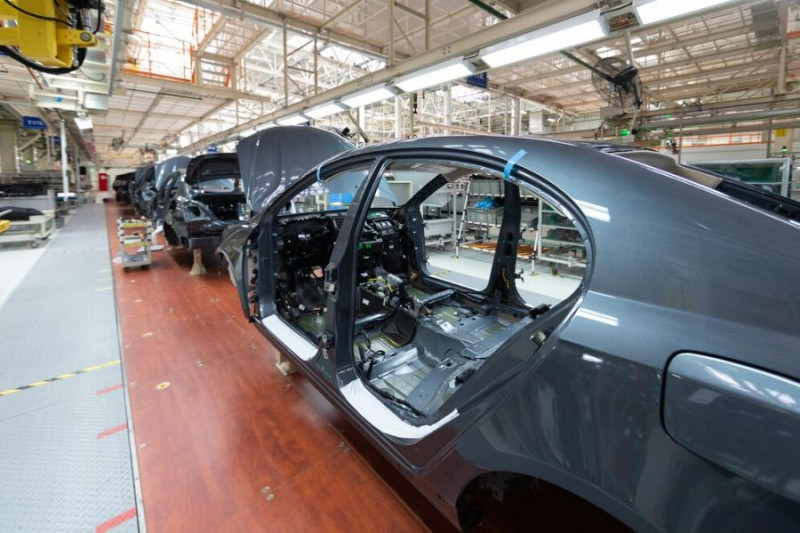 Zwolnienia u producentów części motoryzacyjnych. Powodem elektromobilność